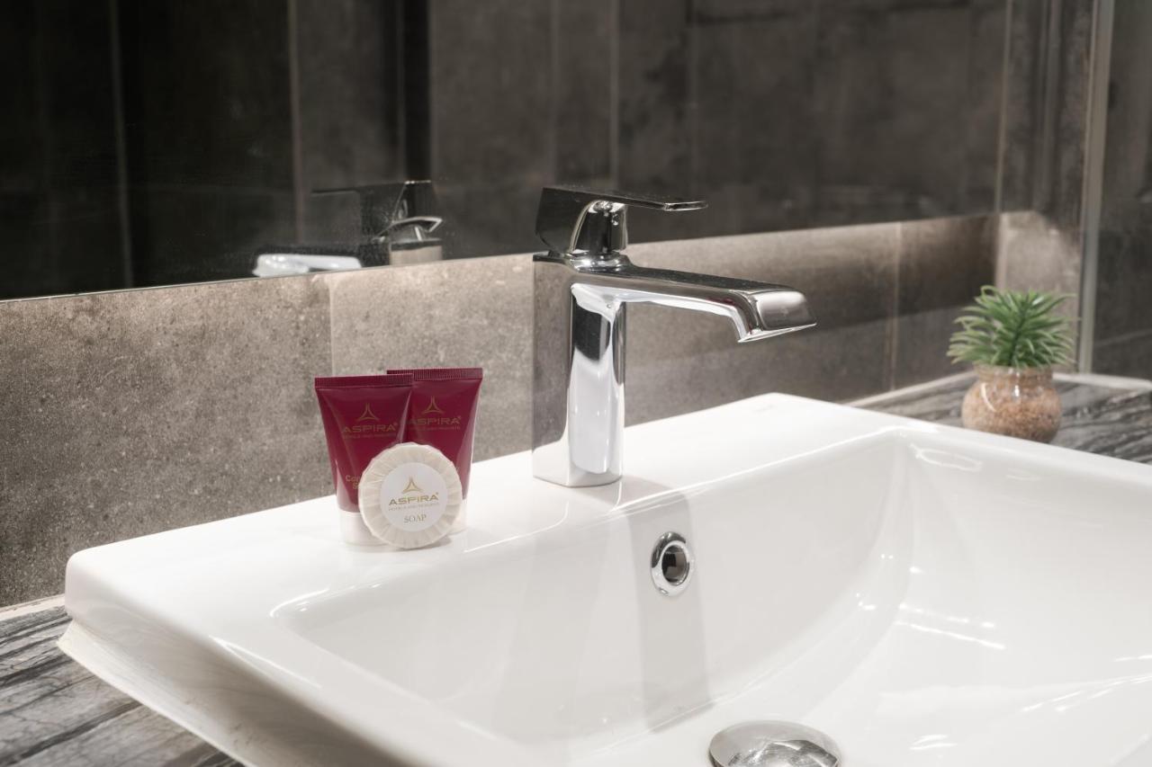 Hotel Aspira Parc Sukhumvit 22 Bangkok Esterno foto